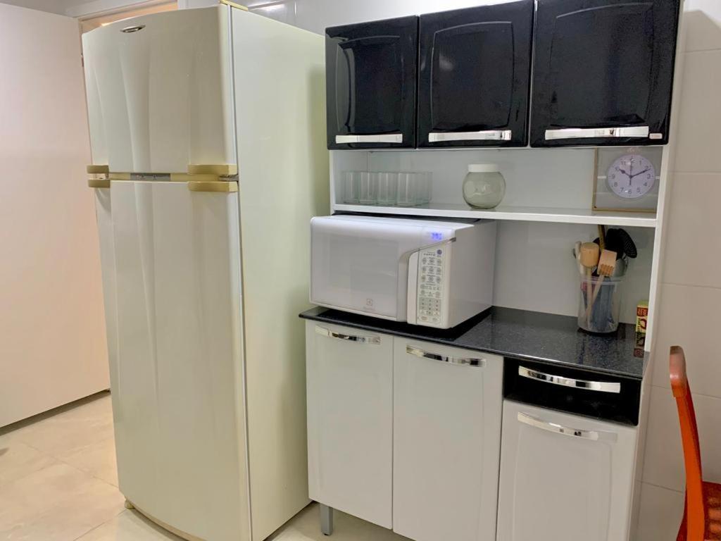 Apartamento Praia Dos Anjos 2 Vagas De Garagem E Ar-Condicionado อาร์ไฮยัล โด กาโบ ภายนอก รูปภาพ